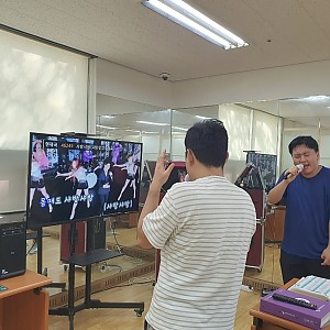 직업훈련실 8월 노래방 이용